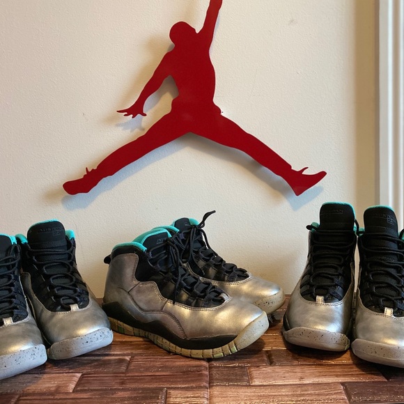 Air Jordan 10 Liberty - Picture 2 of 9